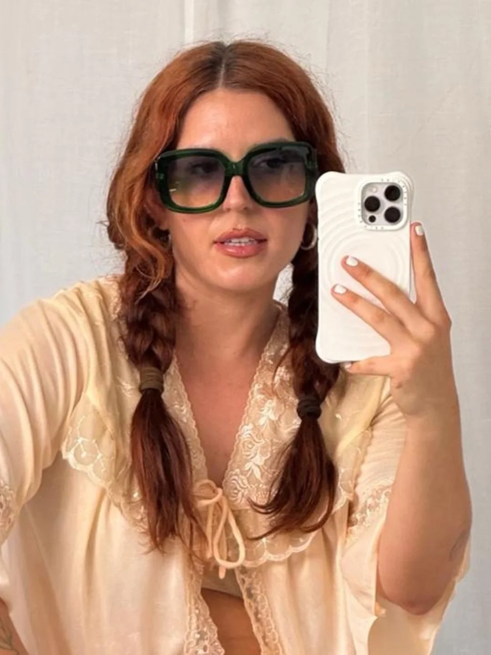 oversized green 70s inspired sunglasses ✦
